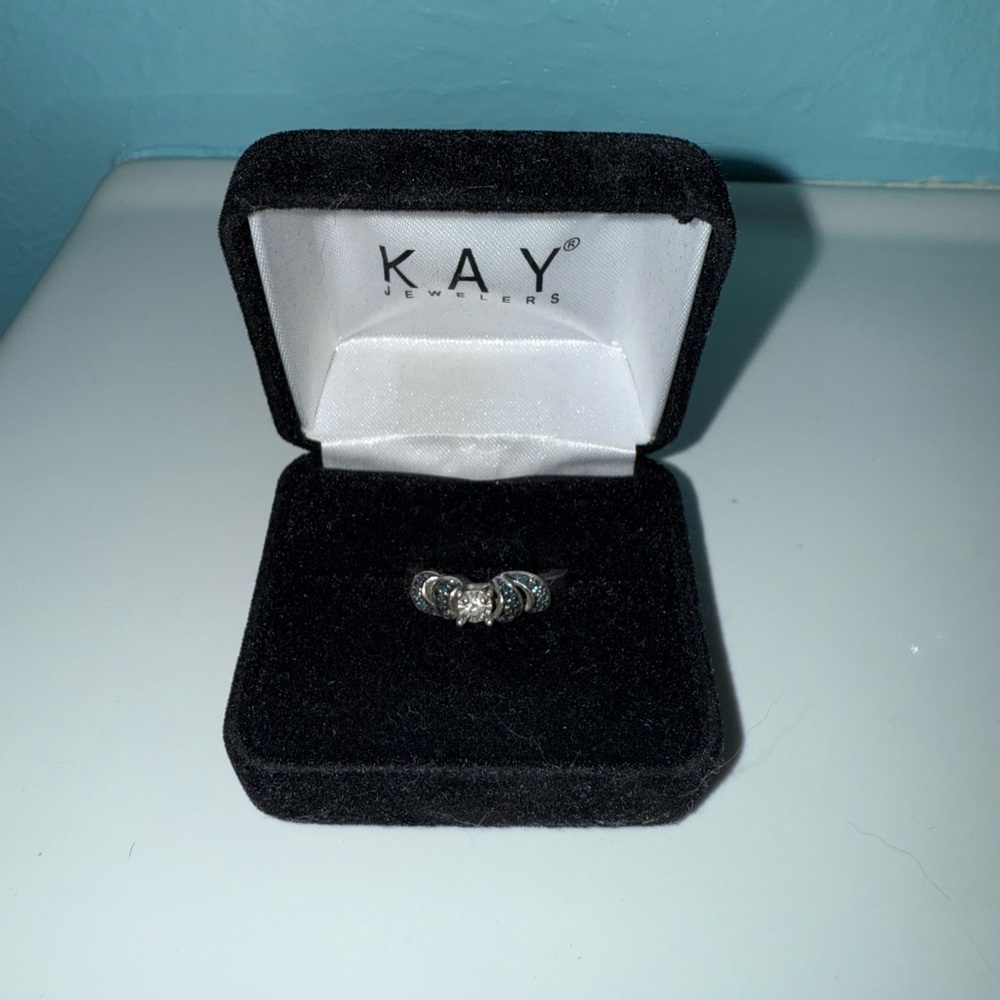 Kay Jewelers Silver Ring with Sparkling Stones